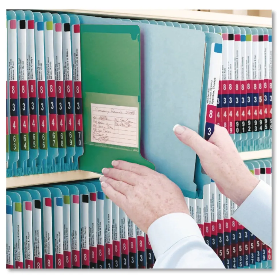 Smead 61952 1/3-Cut End Tab Out 8.5 in. x 11 in. Colored Poly Out Guides with Pockets - Green (25/Box)