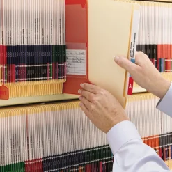 Smead 0.75 in. Expansion 1 Fastener Letter Size Interior Front-Cover Pocket Heavyweight End Tab Fastener Folders - Manila (50/Box)