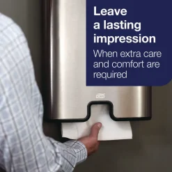 Tork 101298 2-Ply 9.12 x 12.8 Xpress Extra Soft Multifold Towel - White (16/Carton)