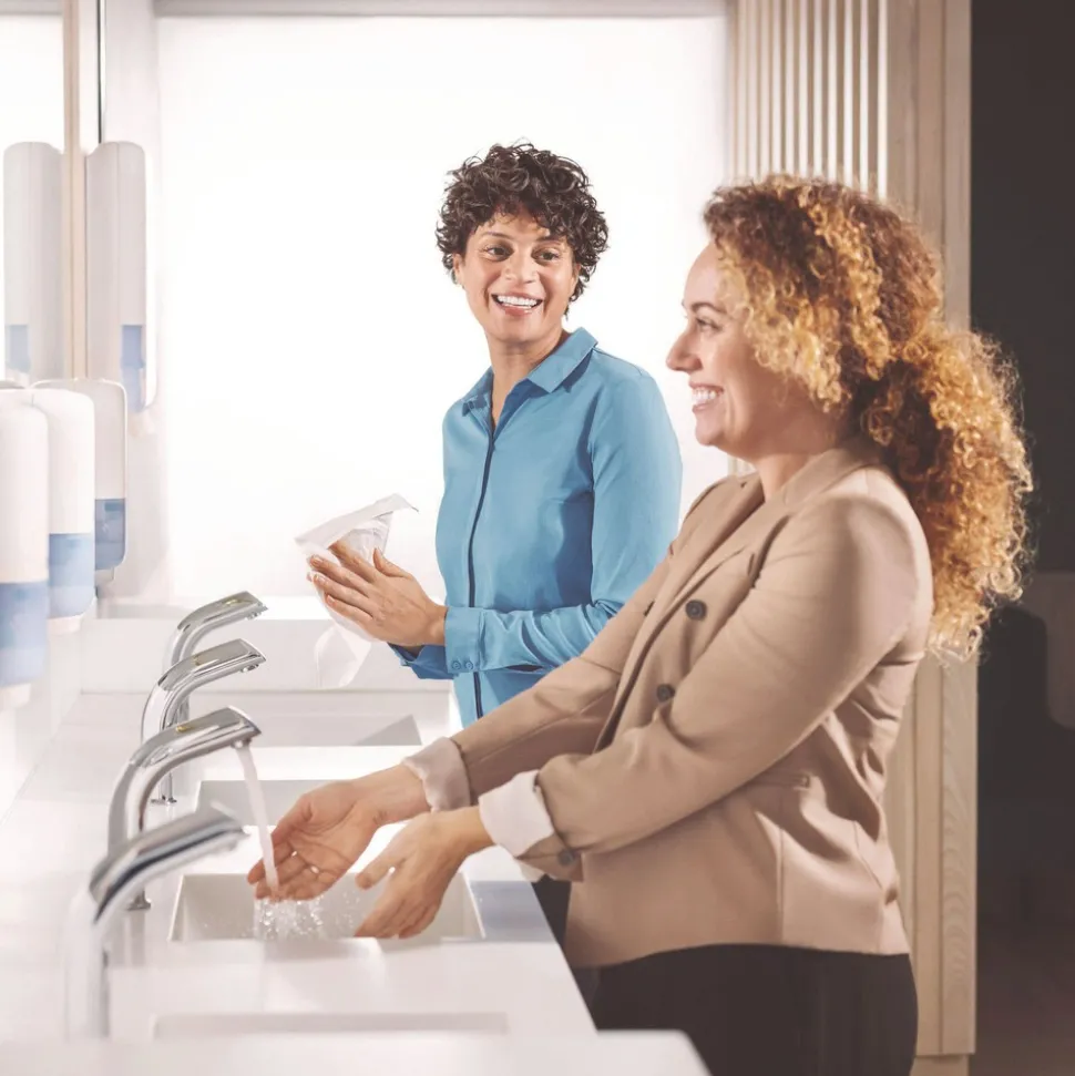 Tork 2-Ply Septic Safe Advanced Bath Tissue - White (80/Carton)