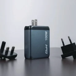 Verbatim 140 W 4-Port GaN Wall Charger - Black/Gray