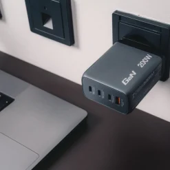 Verbatim 200 Watts 4-Port GaN Wall Charger - Black/Gray