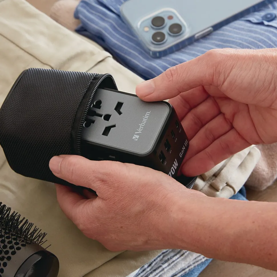 Verbatim UTA-09 Gan III 2-USB-A/2-USB-C/USB-C with Power Delivery 3.0 Universal Travel Adapter